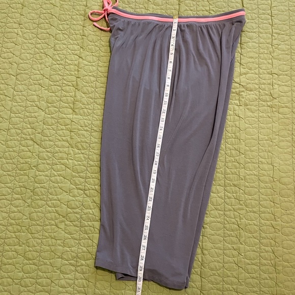 New Directions PJS Intimates 2PC Orange & Gray Pullover Top, Capri Bottom Sz Lg - Picture 9 of 12
